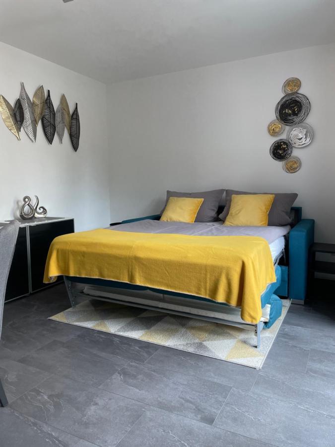Haus Uebernachtenswert Mosel Апартаменты *