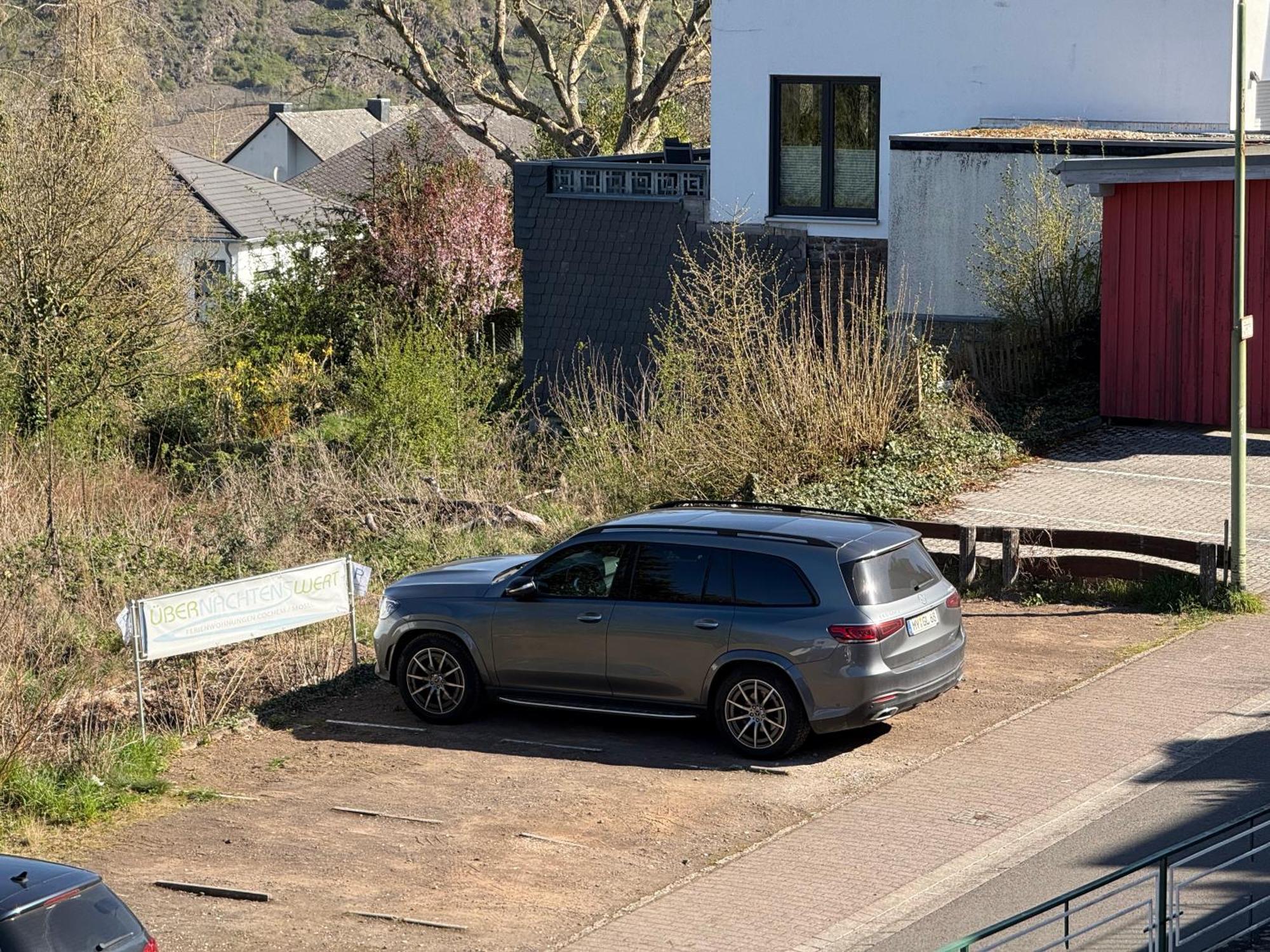 Haus Uebernachtenswert Mosel Кохем